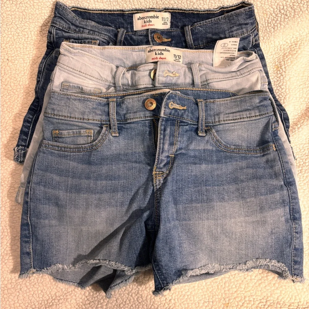 Abercrombie Kids Blue Jean Bundle Shorts with Frayed Hem - Picture 15 of 16